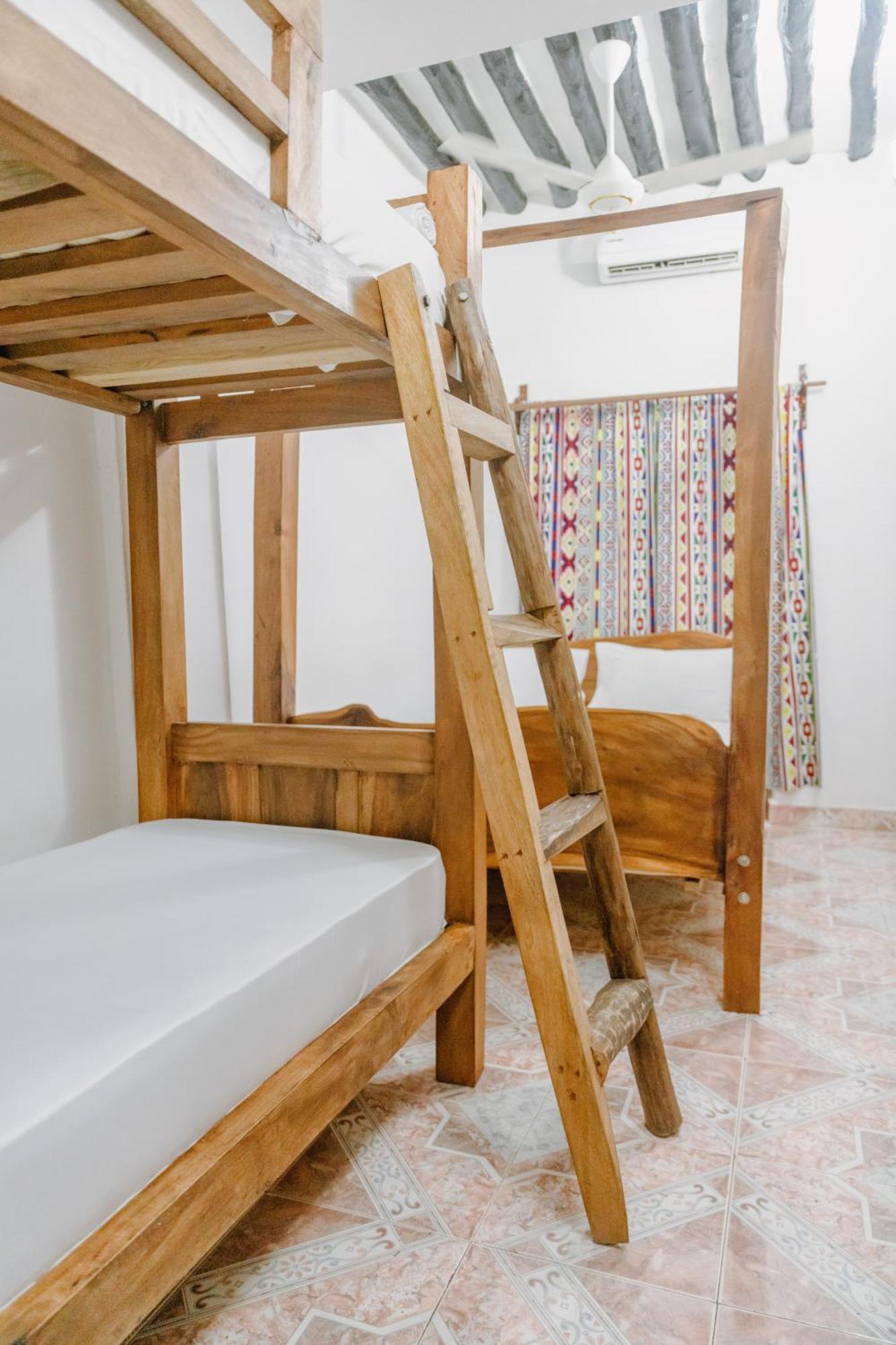 Shoki Shoki Guest House Zanzibar Exterior photo